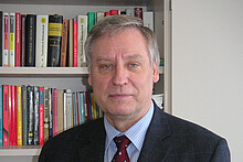 Bernd R. Oswald